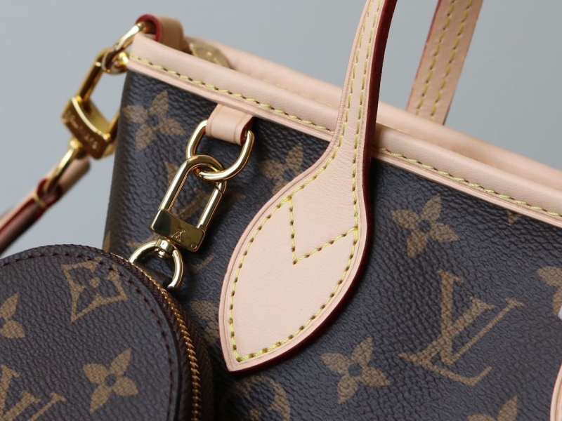 LV Shopping Bags